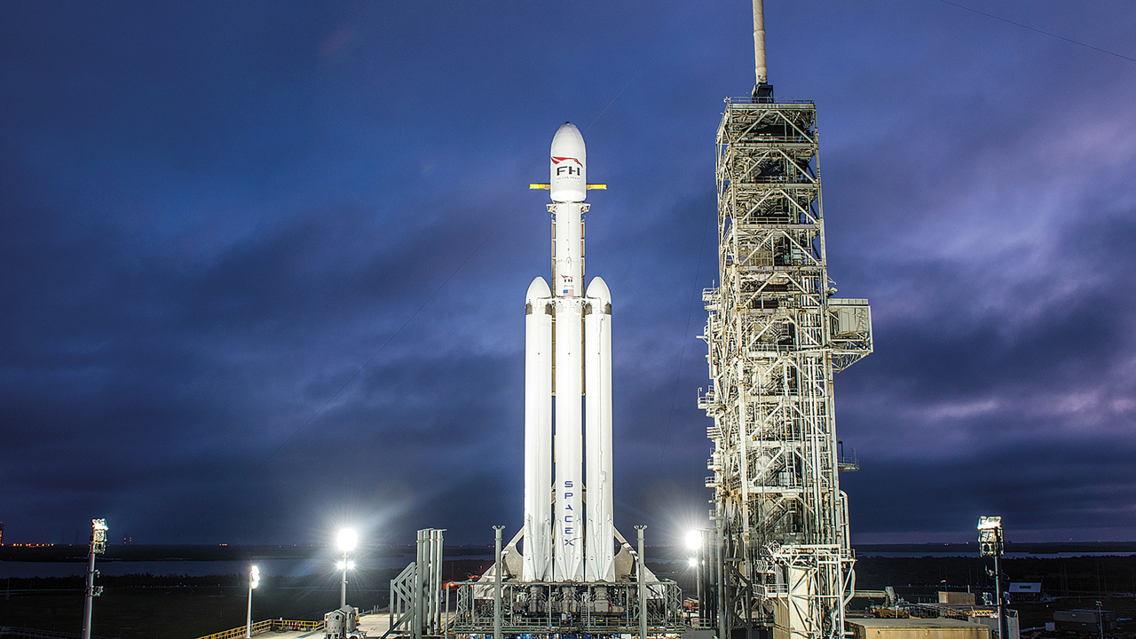 Falcon Heavy Roketi USSF-52 Misyonu İçin Gökyüzüne Yükseldi