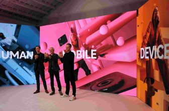 HMD Barbie Marka Kapaklı Telefon Çıkarıyor