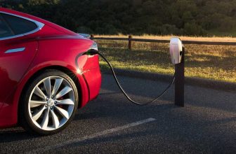 Stellantis Kuzey Amerika'da NACS Kullanmayı Taahhüt Ediyor