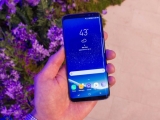 Samsung Galaxy S8 Kırmızı Ekran İddiası ve İlk Çözüm Yolu