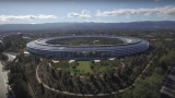 Yeni Drone Şovu Apple Park ve Ziyaretçi Merkezi’ni Daha Yakından Gösteriyor